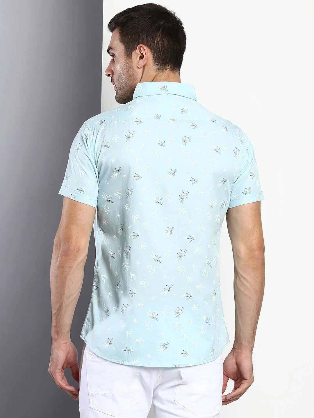 Men's Floral Sky Blue Slim Fit Cotton Casual Shirt With Button Down Collar & Half Sleeves