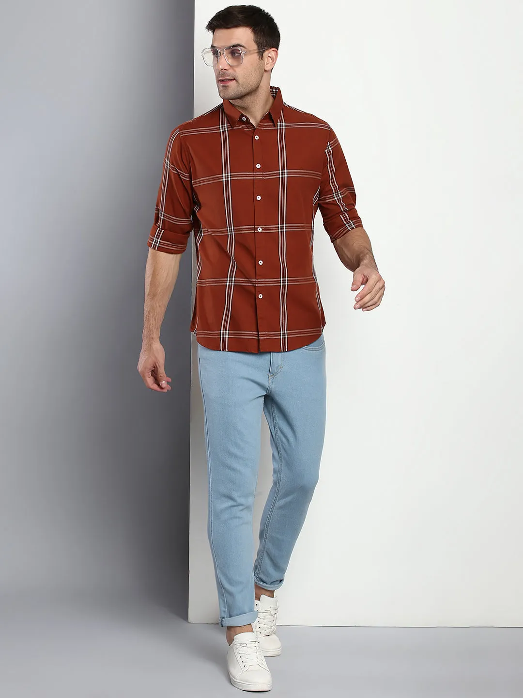 Men's Plaid Brown Slim Fit Cotton Casual Shirt With Spread Collar & Full Sleeves