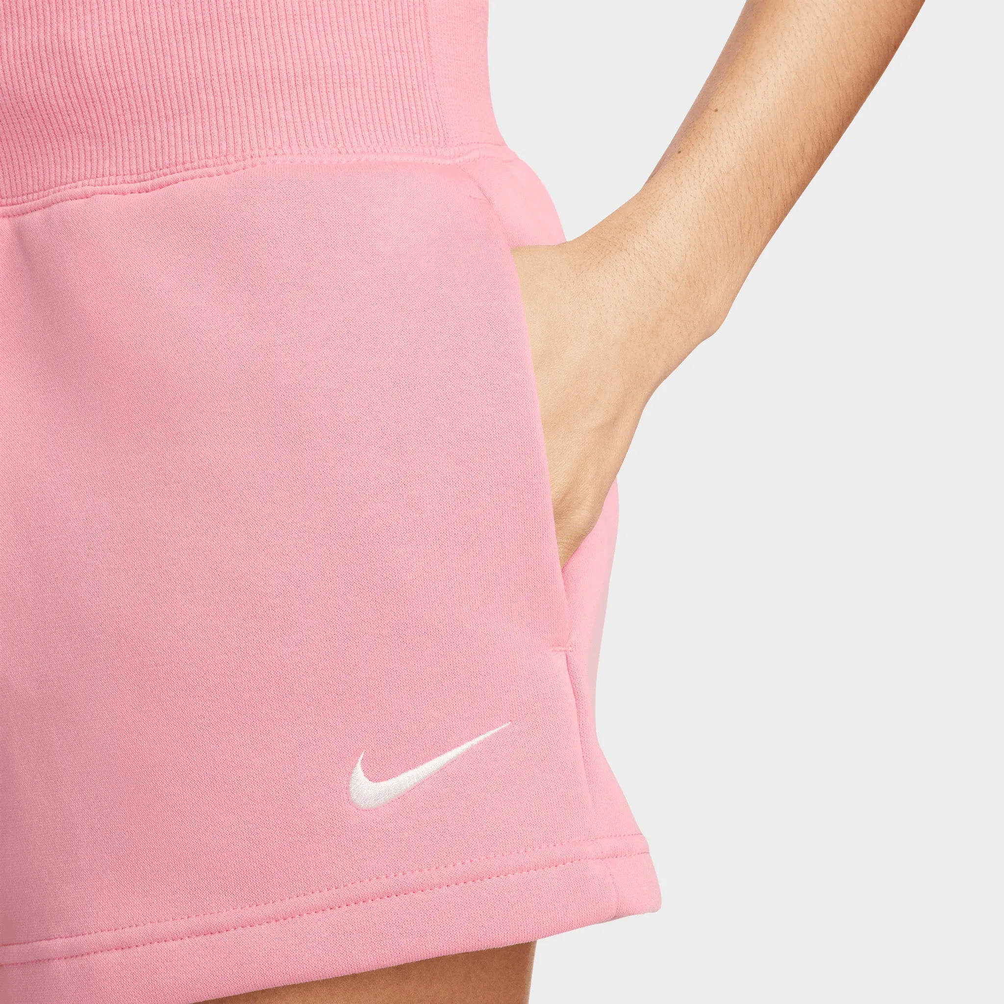 Nike Sportswear Women's High-Waisted Phoenix Fleece Shorts Coral Chalk / Sail