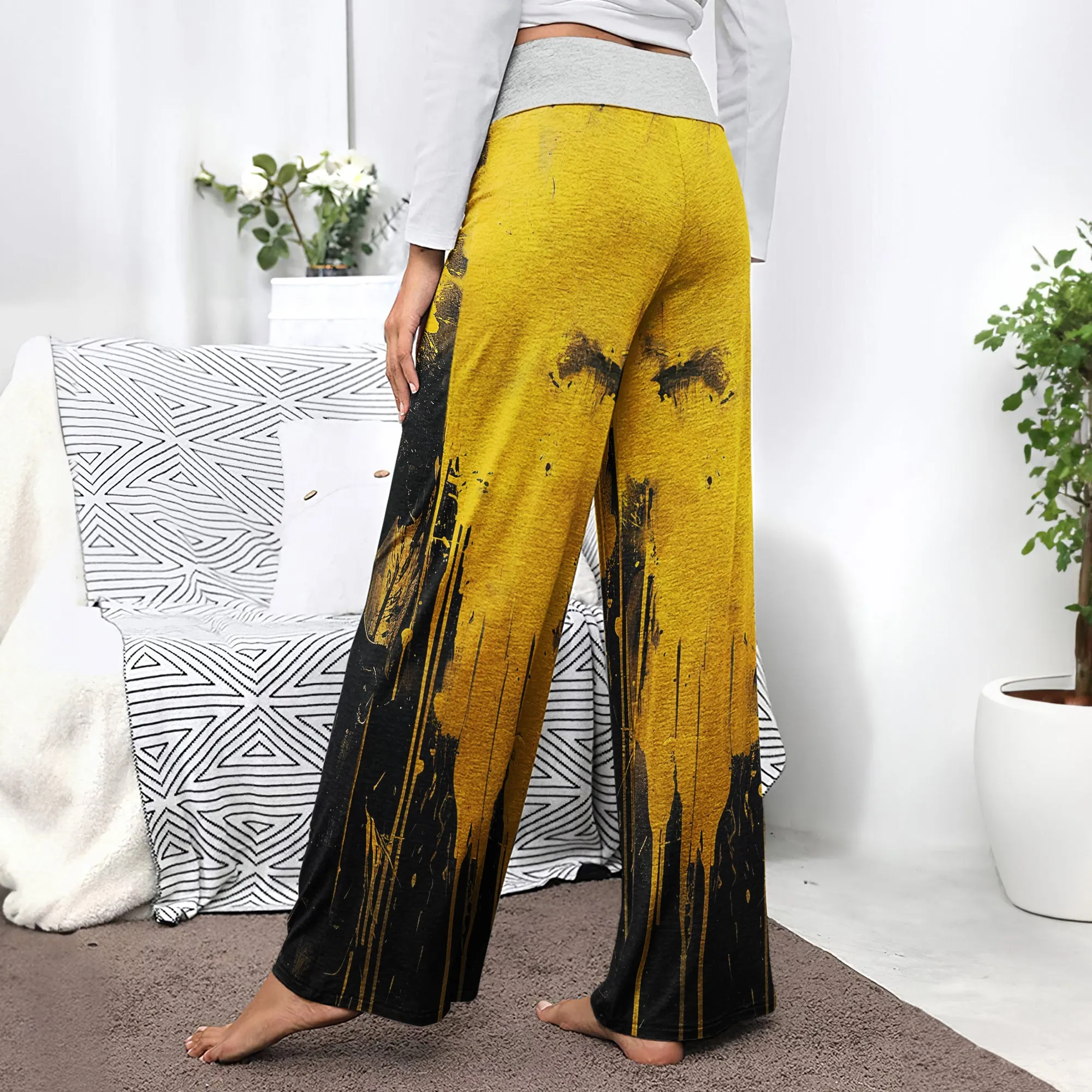 Yellow Abstract Scary Skull Women's High-waisted Wide Leg Pants